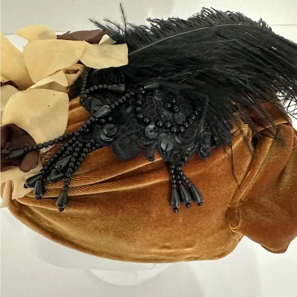 Elsie Massey Vintage Fascinator Hat w/ Flowers 